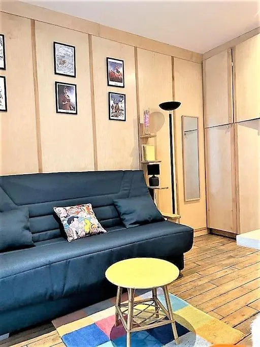 Studio - Pigalle/Abbesses Id 351 Paris