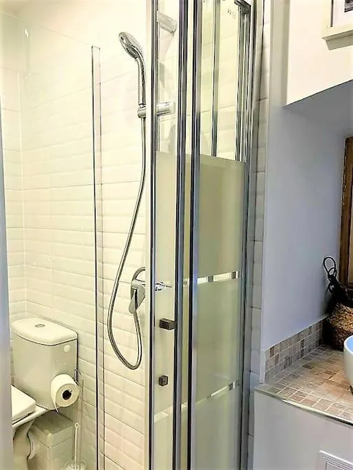 Studio - Pigalle/Abbesses Id 351 Paris France