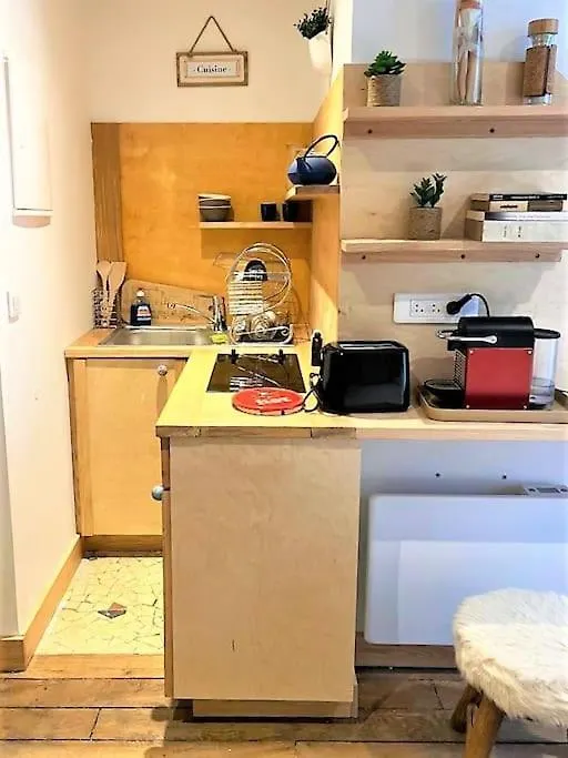 Apartment Studio - Pigalle/Abbesses Id 351 Paris